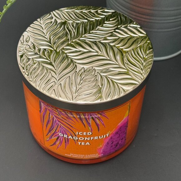 BBW Iced Dragonfruit Tea Bath & Body Works 3 Wick Candle - Picture 4 of 10
